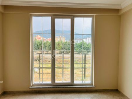 Satılık Sıfır Eşyaları İle Birlikte Yeni Mahalle’de Cadde Üstü Sıfır 2+1 Daire