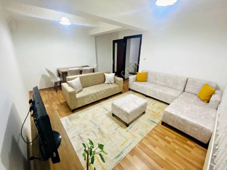 Asım Gündüz Caddesi'nde 3+1 Asansörlü Full Eşyalı Kiralık Daire!!!