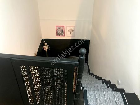Odunpazarı Orta Mahallede Satılık 2,5 Kat Müstakil - Bahçeli 4+1 Daire