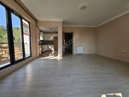 Ay Emlak'tan Armutlu Yılandar Mevkiinde Yeni Masrafsız 2+1 Daire