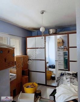 Real Den Menderes Ana Cadde Üzeri Harıka Konumda 3+1 Geniş Daire