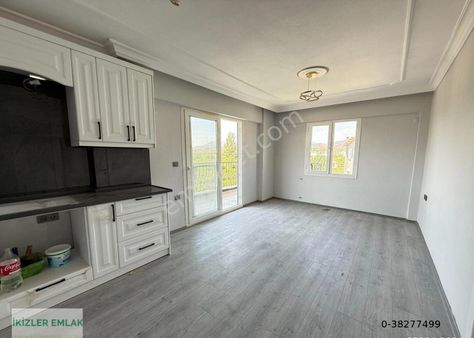 Seferihisar Ürkmez'de Denize 300 M, Satılık 2+1 Masrafsız Daire