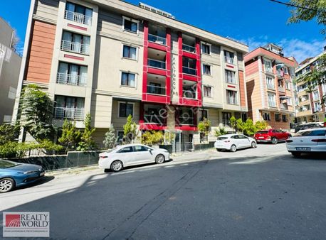 Eyüp Göktürk'te Butik Apartmanda Fırsat 90m2 2+1 Giriş Kat Daire