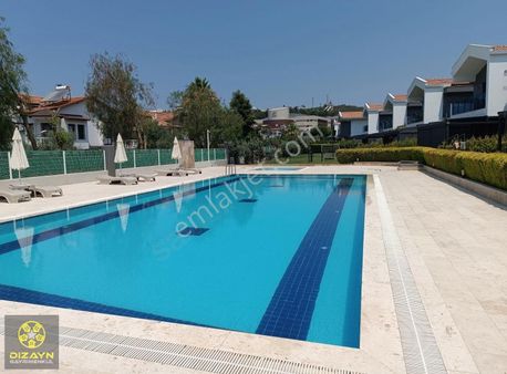 Kuşadası Merkezde Satılık 4+1 Sıfır Villa