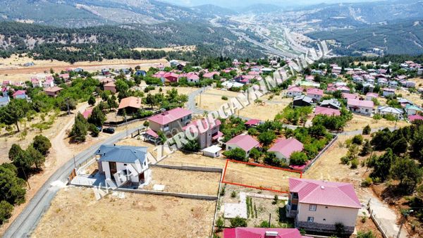 Adana Pozantı Alpu'da 550m² Tek Tapu Fırsat Arsa