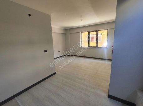 Esat Tınaztepede 1+1 Sıfır Bina Satılık Daire