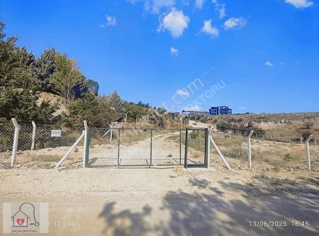 Tek Tapu Aspalta Sıfır Baraj Manzaralı Tel Örgü Kapılı Bağ