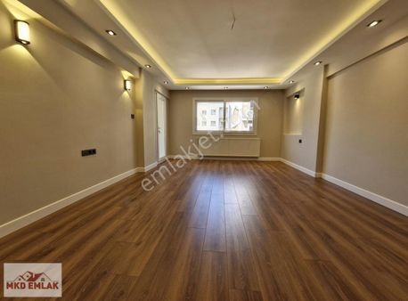 Girne Bulvarı Yakını 3+1 Full Tadilatlı Satılık Daire Mkd Emlak