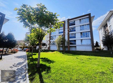 Ihlamurkent'te Site İçi Havuzlu Ara Kat Satılık 2+1 Daire