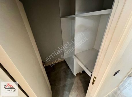 Loca'dan M.kemal'de Bulvar Üzeri Ç.odalı G.odalı E.bny M.lüx 4+1