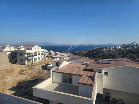 Ev-tur Dan Çandarlı Da Deniz Manzaralı 3+1 Sıfır Dubleks