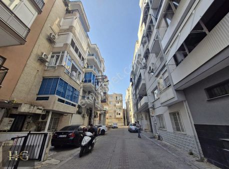 Karşıyaka Nergiz'de Merkezi Konumda, Kapalı Mutfaklı Satılık 3+1