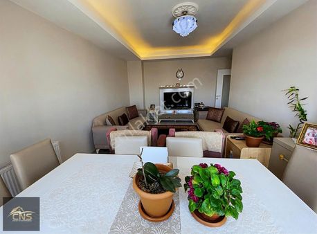 Metroya Çok Yakın Sitede Ebebeyn Banyolu Manzaralı 2+1 Lüks D.