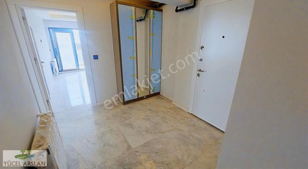 Menemen Uğurmumcu Mah. Satılık 3+1 140 M2 Daire