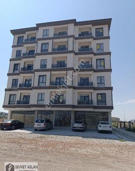 Tacin Mahallesi Hastane Yürüme Mesafesinde Ara Kat 1+1 Full Eşyalı Sıfır Daire Satılık