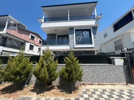 Didim Efelerde 4+1 Havuzlu Villa