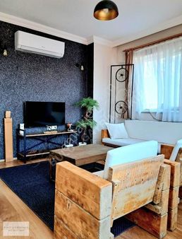 Ortaca Merkezde Esyalı Satılık Asansorlu 1+1 Daıre