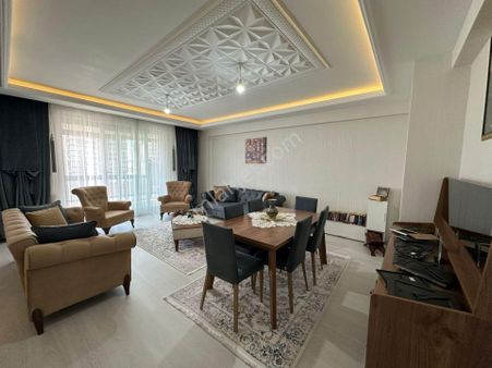 Makro Life Gayrimenkulden Winstown Avm Karşısı Satılık 4+1 Fırsat Daire