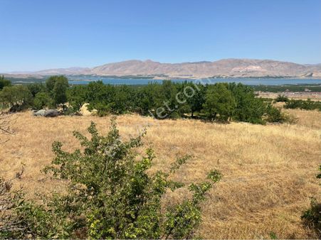 Furkan Doğan’dan Kale Bent’de 3.400m2 Toki Yanında Satılık Tarla