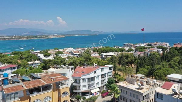 Çamlıkta Plaja 50 Metre Mesafede Sıfır Ayarında 2+1