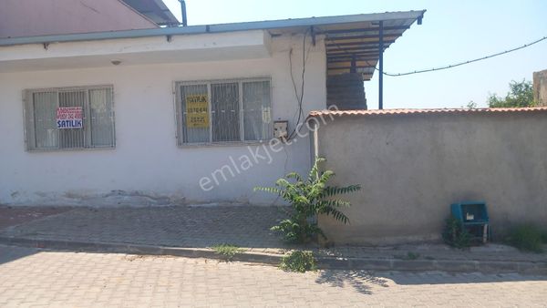 Manisa Mütevelli Mahallesinde Konumu Güzel Ev Ve Arsası Satılık