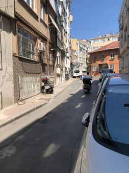Fatih Kocamustafapaşa Vidin Caddesi İlkmektep Sokak Da Bahçekatı Boş ...