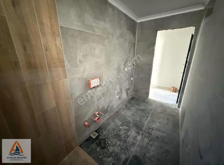 Ayvalık Merkez Denize Yürüme Mesafesi 2+1 Açık Mutfak Daire