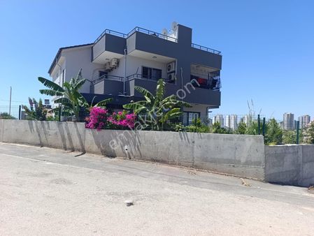 Çarkıpare Mahallesinde 3 Katlı Satılık 4+1 Villa