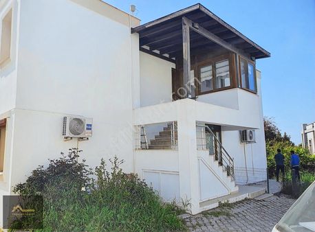 Turgutreis Alt Karabağda Müstakil Girişli Bahçeli 3+1 Daire