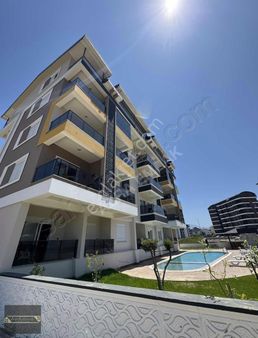 Pazarcıda Satılık Havuzlu 1+1