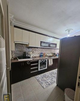 Sünbül Emlak'tan Cadde Üstü Köşe 3+1 Daire