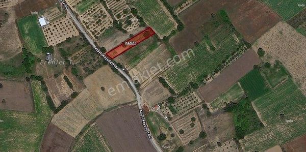 Bursa Yenişehir'de Yola Cepheli Yerleşim Dibinde (takasa Açık)