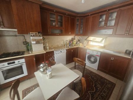 Söke Emlak Ofisinden Fevzi Paşa Mah. Aydın Cad. Satılık Daire