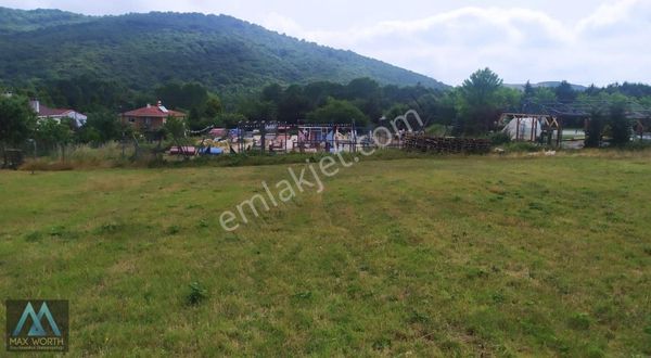 Beykoz Cumhuriyetköy De Yola Cephe Doğa İçinde