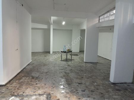 Yenıbosna Zafer Mah Kiralık Isyerı.depo.ımalathane. 200.m2