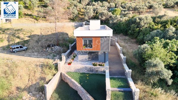 Kemalpaşa Yukarı Kızılca Satılık 199m2 Dubleks Villa