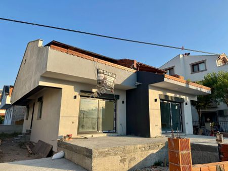 ** Cumhuriyet Mahallesin’de Sıfır 3+1 Villa **✨