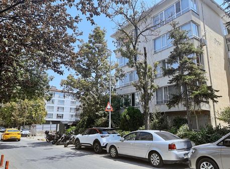 Çankaya Mesnevi Caddesi Üzeri Ara Kat Ön Cephe 4+1 Satılık Daire