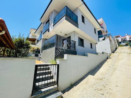 Muşadası Kadınlar Denızınde Satılık Sıfır 3+1 Vılla