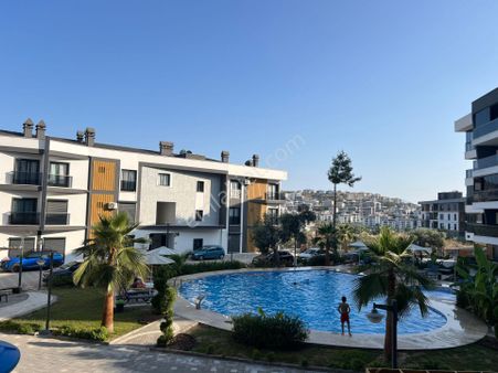 Havuzlu Sitede Sıfır 2+1 Bahçeli Daire