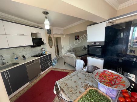 Safir Gayrimenkulden Cumhuriyet Mahallesinde 2+1 Satılık Daire