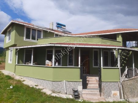 Kırklareli Vize Sergende Harika Konumda Yaşam Alanı