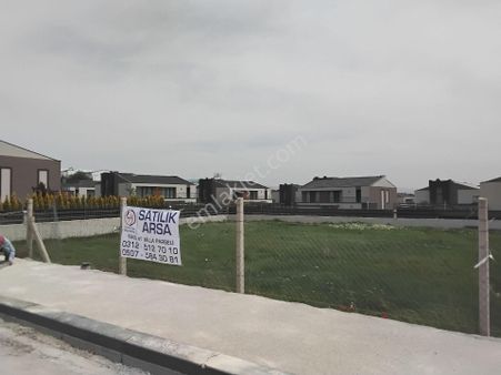 Landhome 'dan Gölbaşi Karşıyaka Tenis Kortlar Kar.iki Villalık Tek Kök Tapu Arsa