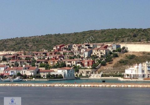 Port Alaçatıda Deniz Manzaralı 2+1 Dubleks Satılık Lüks Villa