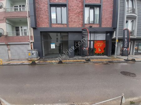 Çark Caddesi Arkası Dükkan Üstü 2+1 Dairr