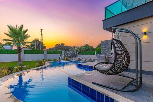 Günlük Kiralık 5 Odalı Villa - Antalya Serik Kadriye Mahallesi - 15 Kişi Kapasiteli