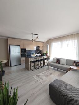 Coşkun Gayrimenkul'den Teraslı Fırsat Daire