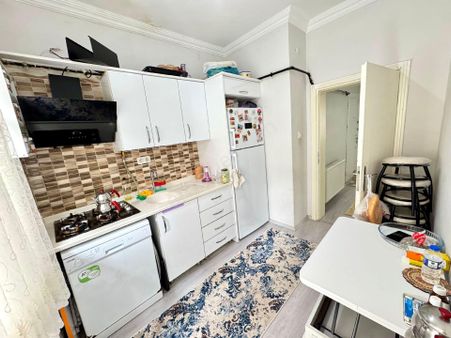 Lider Gayrimenkul'den Rasathane Mh. 2+1 İçi Full Yapılı Fırsat Daire