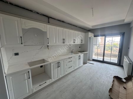 Atatürk Mahallesinde Satılık 5+1 Dubleks Daire