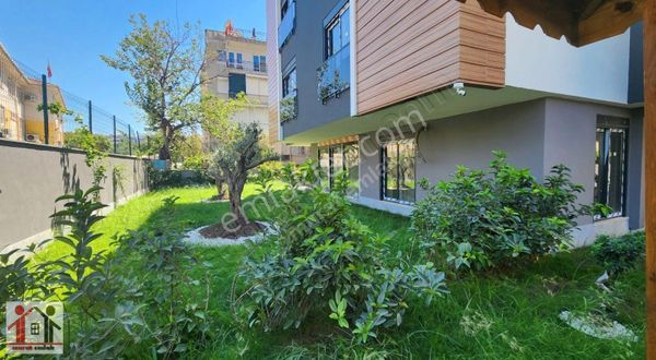 Gençlik'te Deniz Çok Yakın Müstakil Tadında Geniş 2+1 Bahçe Katı